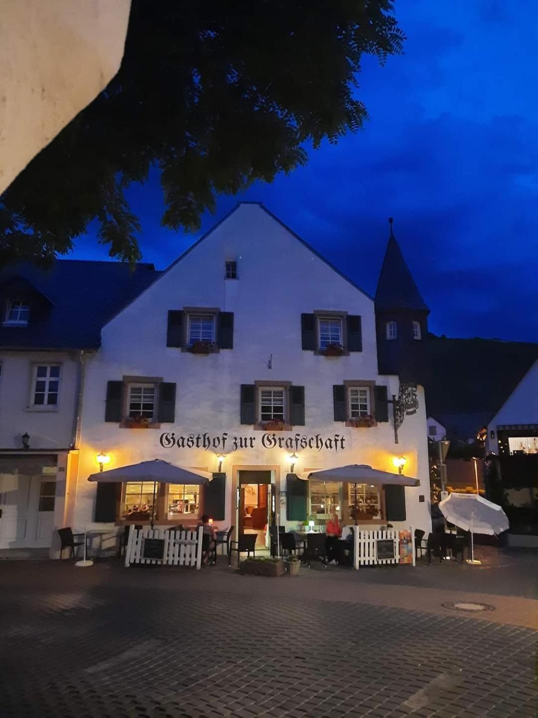 Gasthof Zur Grafschaft Veldenz Exterior photo